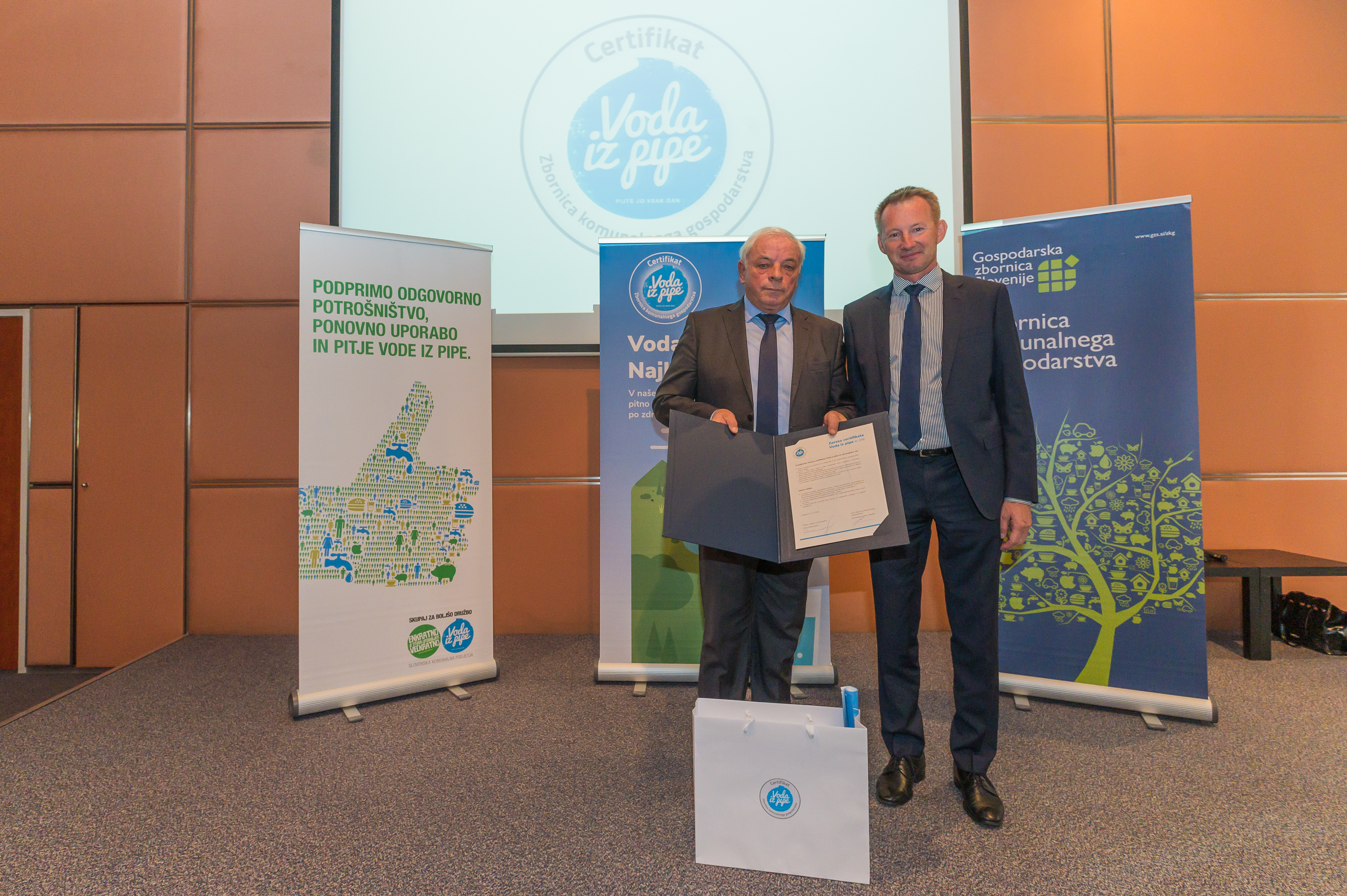 Podelitev certifikata Voda iz pipe_5_11_2019 (58).jpg